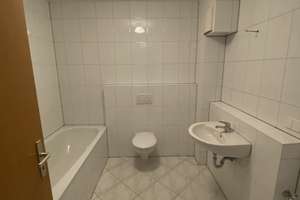 Großzügige 4-Zimmer-Wohnung mit Balkon und zwei Bädern in Mannheim-Wohlgelegen – Die vollständige Adresse der Immobilie erhältst du vom Anbieter., 68167 Neckarstadt-Ost/Wohlgelegen, Mannheim – Vorschaubild 6