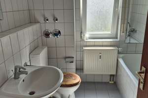 Ruhige sehr schön geschnittene  3-Zimmer mit Balkon und Stellplatz im Süden von Neureut – Die vollständige Adresse der Immobilie erhältst du vom Anbieter., 76149 Neureut, Karlsruhe – Vorschaubild 8