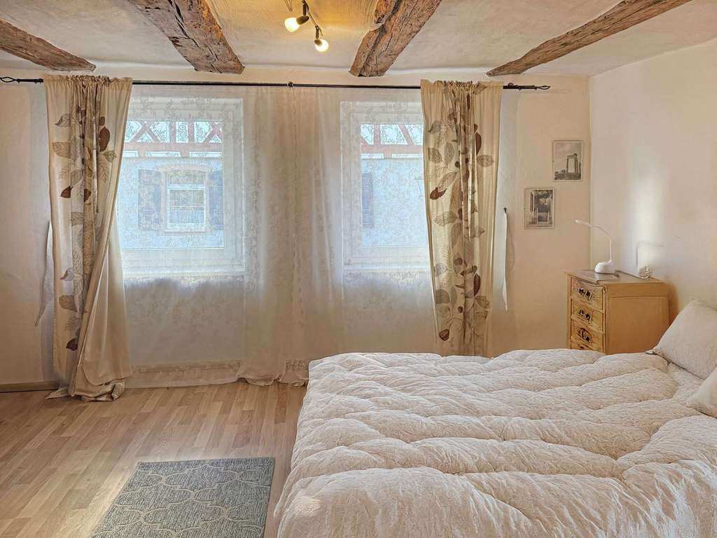 Immobilie in Neidenstein - Geräumiges 2-Familienhaus mit Innenhof, Dachterrasse und Doppelgarage in Neidenstein - Bild 3