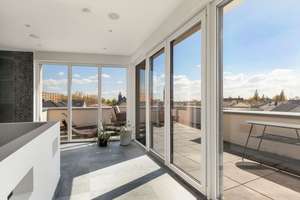 Penthouse-Gefühl im eigenen Haus – moderne Designvilla mit Dachterrassen und Wärmepumpe – Die vollständige Adresse der Immobilie erhältst du vom Anbieter., 13053 Alt-Hohenschönhausen, Berlin – Vorschaubild 19