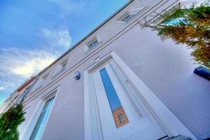 232 m² kernsaniertes Zweifamilienhaus mit Remise, Innenhof und moderner Energietechnik – Die vollständige Adresse der Immobilie erhältst du vom Anbieter., 14467 Nördliche Innenstadt, Potsdam – Vorschaubild 3