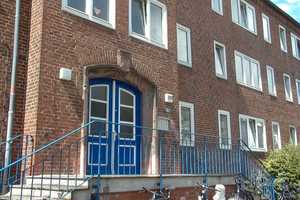 Nette Nachbarn gesucht: individuelle Wohnung in stadtnähe – Westring 255-257, 24116 Kiel – Vorschaubild 1