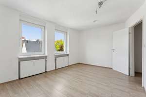 Helle moderne 4ZKB mit EBK im DG sehr zentral in Siegen (Kein Balkon oder Stellplatz) – Die vollständige Adresse der Immobilie erhältst du vom Anbieter., 57074 Siegen, Siegen – Vorschaubild 19