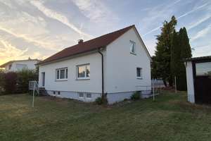Renoviertes Einfamilienhaus mit schönem Garten – ruhig wohnen im Herzen des Ortes – Die vollständige Adresse der Immobilie erhältst du vom Anbieter., 89555 Steinheim am Albuch – Vorschaubild 2