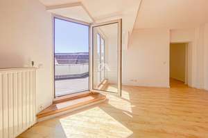 ÜBER DEN DÄCHERN MOABITS! SUPERHELLE DACHGESCHOSSWOHNUNG MIT GROßER TERRASSE&AUFZUG! PROVISIONSFREI! – Alt-Moabit 126, 10557 Moabit, Berlin – Vorschaubild 3
