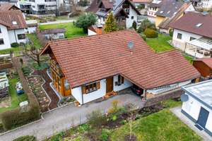 Wohnen mit Herz – gepflegt und gemütlich - ein Haus zum Wohlfühlen mit kleinem Gartenparadies! – Die vollständige Adresse der Immobilie erhältst du vom Anbieter., 79793 Wutöschingen – Vorschaubild 24