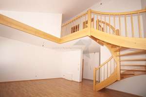 !! City-Penthouse mit Einbauküche, schönem Tageslichtbad, 2 Balkonen und Aufzug !! – Heinrich-Zille-Straße 13, 9111 Zentrum, Chemnitz – Vorschaubild 4