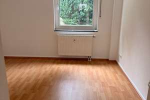 In begehrter Wohnlage, Nähe Fahrradtrasse. Mit neuer Einbauküche. Erdgeschoss Whg. mit Balkon. – Grunertstraße 52, 45143 Altendorf, Essen – Vorschaubild 22