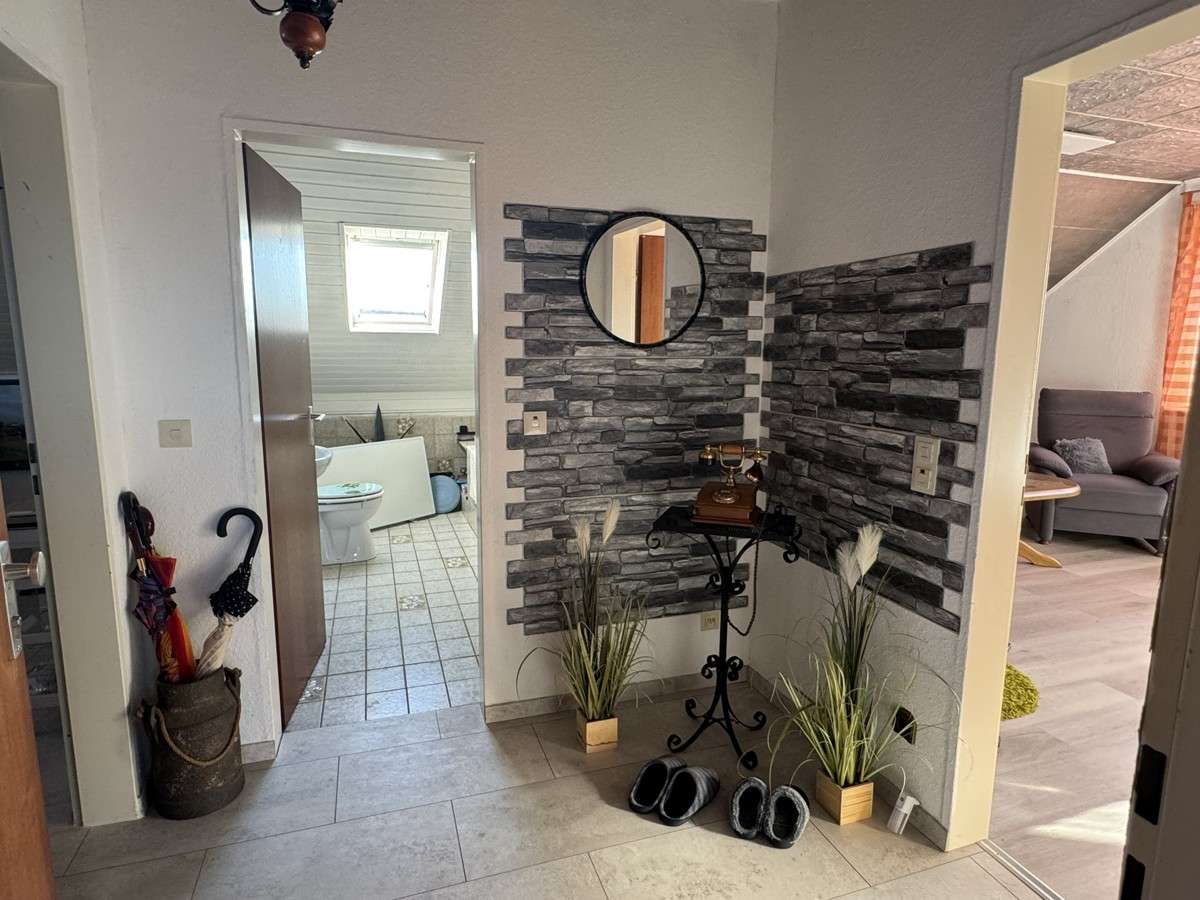 Immobilie in Dorsten - Gepflegte 2-Zimmer-Dachgeschosswohnung mit Stellplatz in ruhiger Lage von Rhade - Bild 5