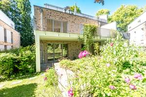 Moderne Maisonettewohnung mit Hauscharakter, überdachter Terrasse und großem Sonnenbalkon – Die vollständige Adresse der Immobilie erhältst du vom Anbieter., 22397 Wohldorf-Ohlstedt, Hamburg – Vorschaubild 2