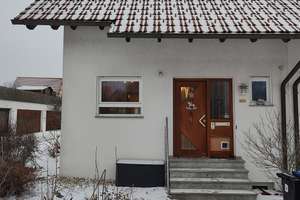 Geräumige 6-Zimmer-DHH in Erkenbrechtsweiler – Die vollständige Adresse der Immobilie erhältst du vom Anbieter., 73268 Erkenbrechtsweiler – Vorschaubild 1