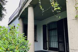 Beeindruckende Villa mit großem Grundstück in bester Lage