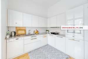 IMMOBERLIN.DE - Toplage! Exquisite Altbauwohnung mit großem Balkon am KaDeWe – Die vollständige Adresse der Immobilie erhältst du vom Anbieter., 10789 Schöneberg, Berlin – Vorschaubild 3