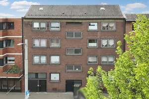 Gepflegtes Siebenfamilienhaus mit sieben Garagen in belebter Lage – Die vollständige Adresse der Immobilie erhältst du vom Anbieter., 45891 Erle, Gelsenkirchen – Vorschaubild 3