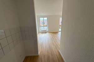 Frisch renovierte 1-Zimmer Wohnung mit Terrasse in Vahrenwald ! – Karl-Imhoff-Weg 16, 30165 Vahrenwald, Hannover – Vorschaubild 2