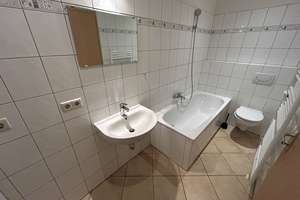 Geräumige 1-Zimmer-Wohnung mit Einbauküche! – Halberstädter Straße 30, 39112 Sudenburg, Magdeburg – Vorschaubild 3