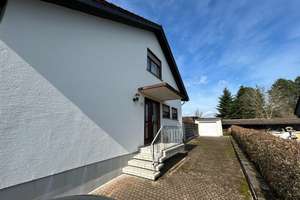 Einfamilienhaus mit traumhaften Blick - Ihr neues Zuhause in Kalletal-Hohenhausen – Die vollständige Adresse der Immobilie erhältst du vom Anbieter., 32689 Kalletal – Vorschaubild 3