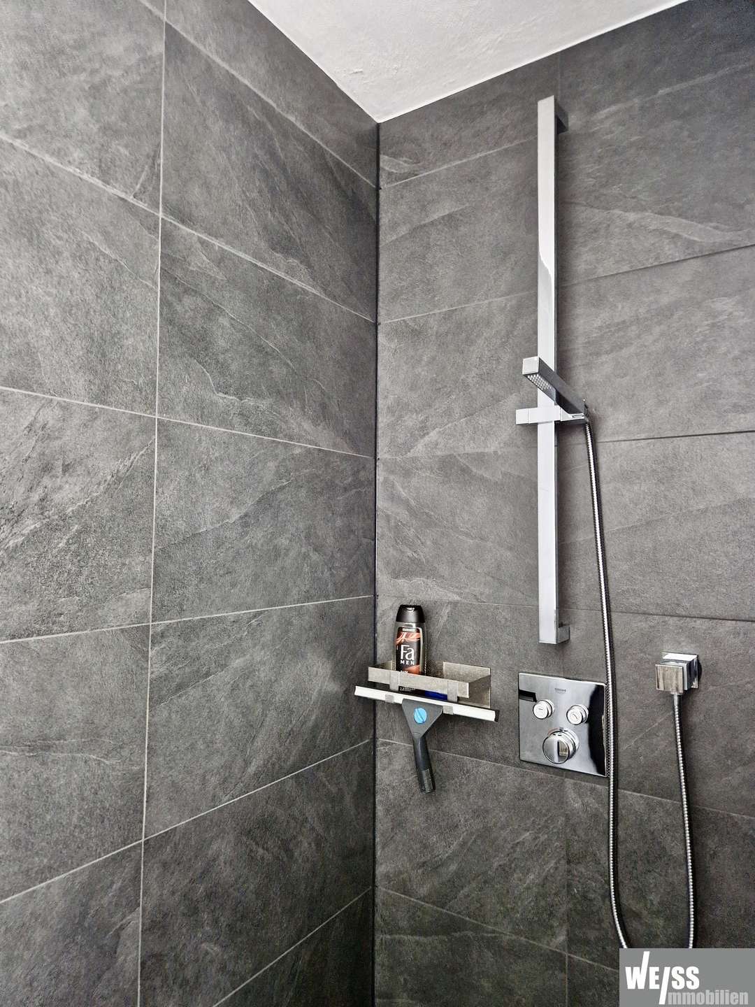 Immobilie in Wittighausen - PREMIUM Zweifamilienhaus mit Doppelgarage, Garten und großer Terrasse - Bild 9