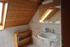 Freundliche, gepflegte 2,5-Zimmer-DG-Wohnung in Kirchdorf an der Amper – Hauptstr. xx, 85414 Kirchdorf an der Amper – Vorschaubild 3