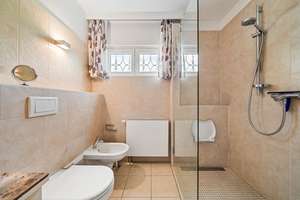 Atrium-Bungalow in absoluter Ruhe. – Die vollständige Adresse der Immobilie erhältst du vom Anbieter., 22359 Volksdorf, Hamburg – Vorschaubild 6