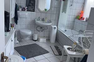 Schöne 3 Zimmer Wohnung in Holtenauer Straße in denkmalgeschütztem Haus mit weißer EBK – Holtenauer Straße 240, 24106 Wik, Kiel – Vorschaubild 23
