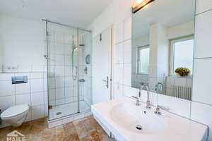 Urbanes Wohnen im Grünen: 5-Zimmer-Wohnung, zwei Balkone, eine Garage und Stellplatz! – Die vollständige Adresse der Immobilie erhältst du vom Anbieter., 70195 Botnang-Ost, Stuttgart – Vorschaubild 12