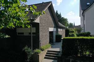 Großzügiges, ehemaliges Fabrikanten-Anwesen mit Doppelgarage und großem Grundstück in bester Lage – Die vollständige Adresse der Immobilie erhältst du vom Anbieter., 42897 Lennep Nord, Remscheid – Vorschaubild 6