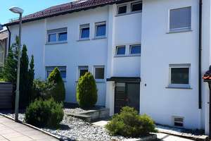 Großzügige 2-Zimmer-Wohnung mit herrlichem Aussichtsbalkon – Usedomstraße 8, 70435 Zuffenhausen-Elbelen, Stuttgart – Vorschaubild 2