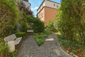 Stadt|Mitte — 2-Zimmer-Wohnung mit Aufzug und Duplexstellplatz, die U-Bahn direkt vor der Türe – 70180 Heusteigviertel, Stuttgart – Vorschaubild 18