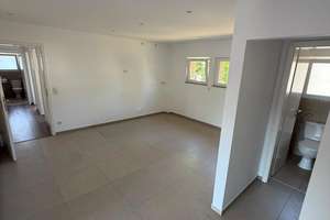 Frisch renovierte 4-Zimmer-Wohnung mit 2 Balkonen, Aufzug, Garage – Nourneystraße 14, 40822 Mettmann – Vorschaubild 16