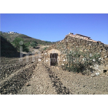 Erholungsfinca mit Ruinenhaus von 62 m2