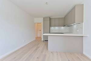 ERSTBEZUG! 3 Zi. Traumwohnung! Eiche Parkett, Großformatfliesen, Einbauküche, Elektro neu etc. – Die vollständige Adresse der Immobilie erhältst du vom Anbieter., 81243 Pasing, München – Vorschaubild 17
