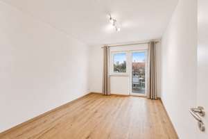 Helle und geräumige 4-Zimmer-Wohnung mit guter Aufteilung - Schwabing-Freimann (U6) – Die vollständige Adresse der Immobilie erhältst du vom Anbieter., 80939 Obere Isarau, München – Vorschaubild 10