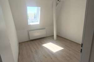 Großzügige 4-Zimmer-Wohnung im Dachgeschoss in Bochum-Werne – Vollmondstr. 48, 44894 Langendreer/Alter Bahnhof, Bochum – Vorschaubild 2