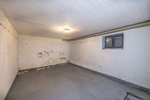 Freistehendes Zweifamilienhaus mit zwei Stellplätzen und Garage, am ruhigen Privatweg gelegen. – Die vollständige Adresse der Immobilie erhältst du vom Anbieter., 40489 Angermund, Düsseldorf – Vorschaubild 43