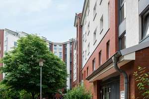 Gemütliche 2-Zimmer Wohnung mit Balkon & Aufzug in Marzahn – Allee der Kosmonauten 151 A -, 12685 Marzahn, Berlin – Vorschaubild 1