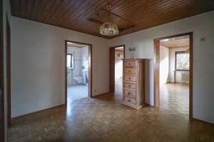 Altes Haus, neue Träume – Sanierungsobjekt in Mörfelden-Walldorf – Die vollständige Adresse der Immobilie erhältst du vom Anbieter., 64546 Mörfelden-Walldorf – Vorschaubild 3