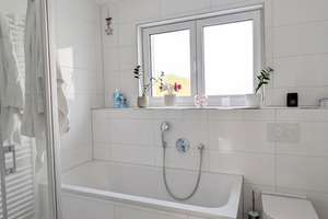 Moderne Wohnung mit Privatgarten & Klimaanlage in Frankfurt-Heddernheim – 60439 Heddernheim, Frankfurt am Main – Vorschaubild 6