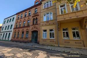 Lukratives Mehrfamilienhaus im Zentrum von Bitterfeld | Bruttomietrendite 7,44 % – Ratswall 8, 6749 Bitterfeld-Wolfen – Vorschaubild 3