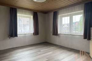 Potenzialreiches Mehrfamilienhaus in Schwarzenbach bei Pressath – Ideal für Sanierer & Investoren – Die vollständige Adresse der Immobilie erhältst du vom Anbieter., 92270 Schwarzenbach – Vorschaubild 8