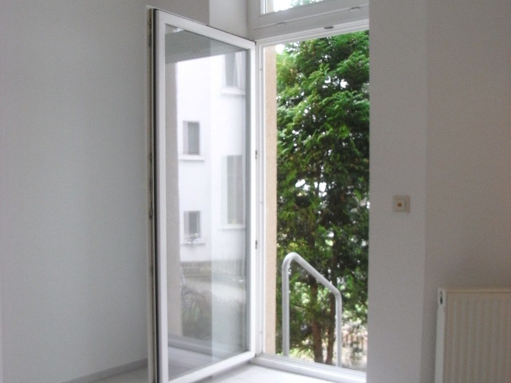 **Attraktive 2 Zimmer-Wohnung mit sonniger Terrasse**