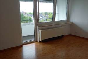 1 Zimmer, Küche, Diele, WC/Dusche, Loggia,Toplage – Kaiserstr. 102, 47800 Bockum, Krefeld – Vorschaubild 4
