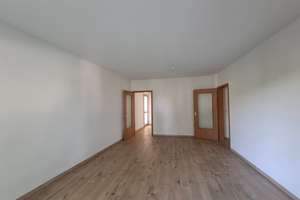 Saniertes 3-Zimmer-Apartment mit Balkon in Düsseldorf-Josef-Stick-Straße – Josef-Stick-Straße 3, 40229 Eller, Düsseldorf – Vorschaubild 2