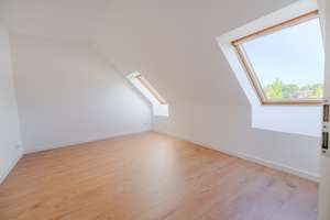 Moderne Maisonettewohnung mit Terrasse und TG-Stellplatz in begehrter Lage (provisionsfrei) – Südallee 99, 40493 Benrath, Düsseldorf – Vorschaubild 14