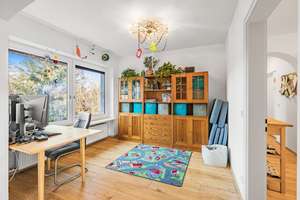 Letzte Chance: Stilvoll Wohnen und Vermieten - Charmantes 3-Parteien-Haus mit Potenzial – Die vollständige Adresse der Immobilie erhältst du vom Anbieter., 82166 Gräfelfing – Vorschaubild 12
