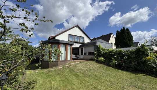 Bild von Peine-Zentrum / Großes Ein.- bis Zweifamilienhaus in top Lage !