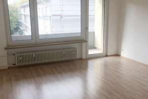 Ruhig und sonnig: 1 Zimmerwohnung mit Balkon und EBK in beliebter Lage (teilmöbliert)