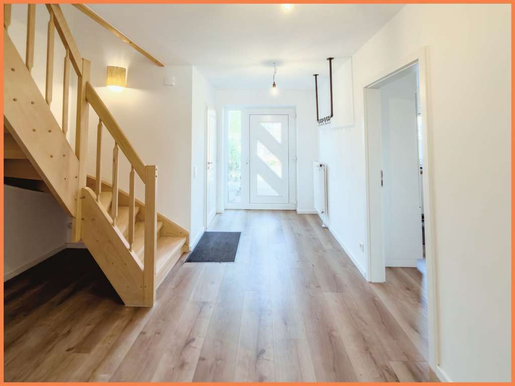 Immobilie in Jerrishoe - MODERNISIERTES FAMILIENHAUS • BEZUGSFERTIG • GARTEN - Bild 4