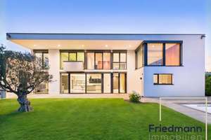Exklusive Bauhausvilla mit Panorama, Pool und außergewöhnlicher Privatsphäre auf dem Petrisberg