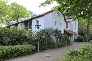 Wohnung im Grünen sucht Nachmieter // 1.OG Wohnung 4  - Mindestalter 60 Jahre & WBS benötigt